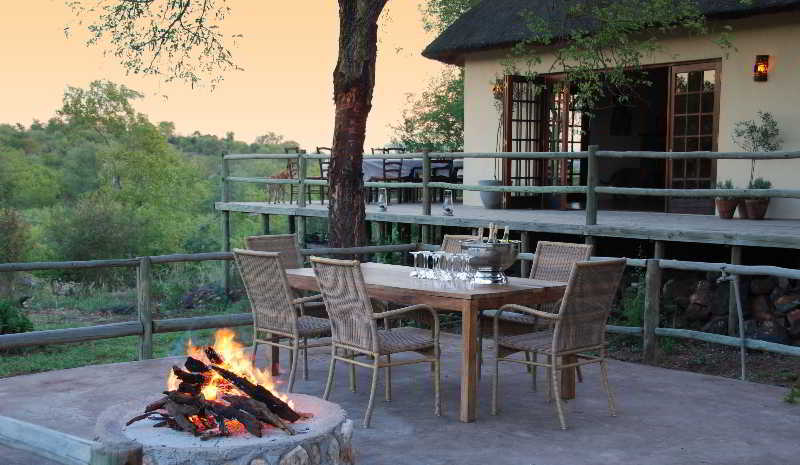 Mbizi Bush Lodge Палаборва Екстериор снимка